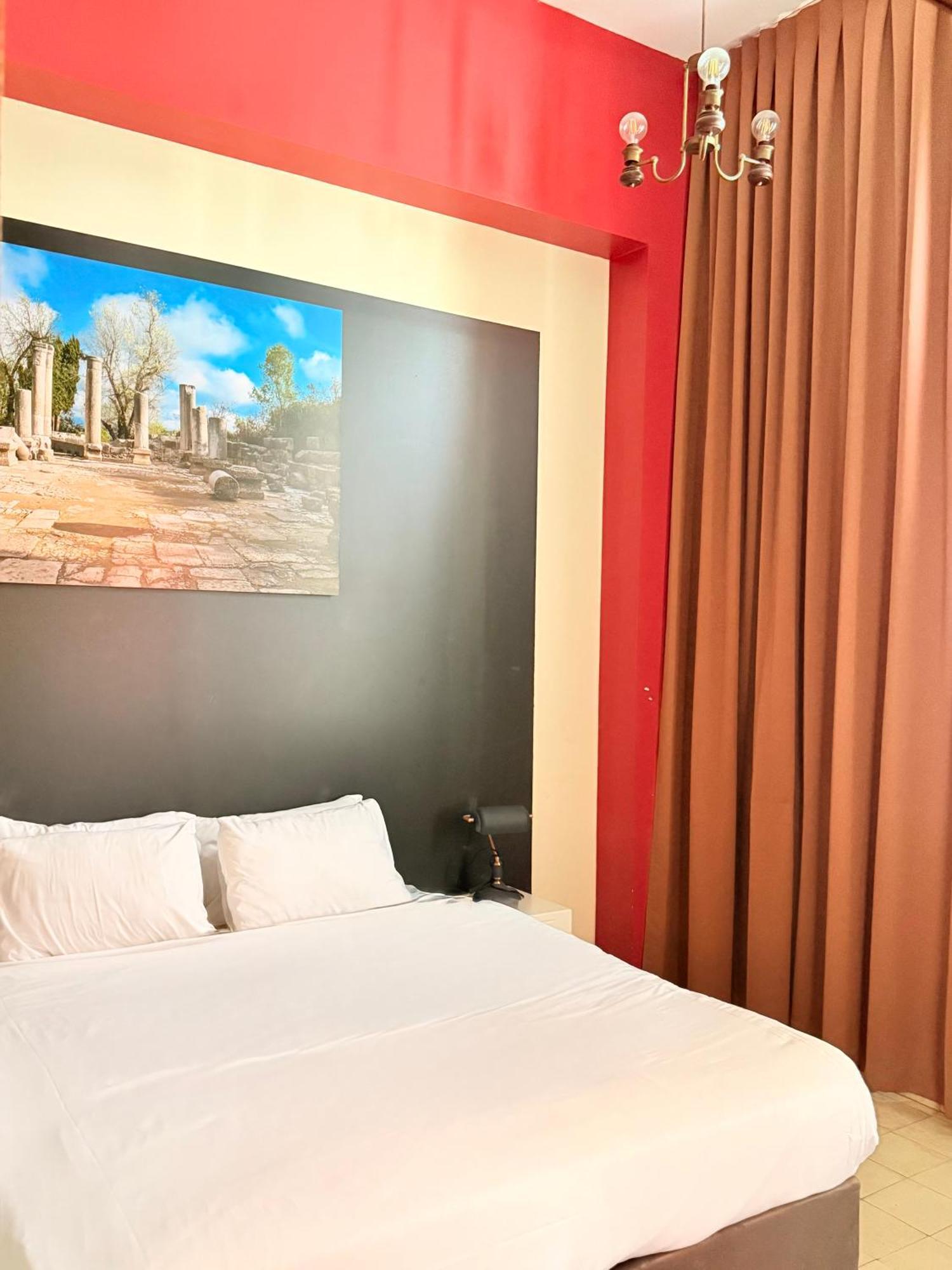 Inta Hotel (Adults Only) Тел Авив Екстериор снимка