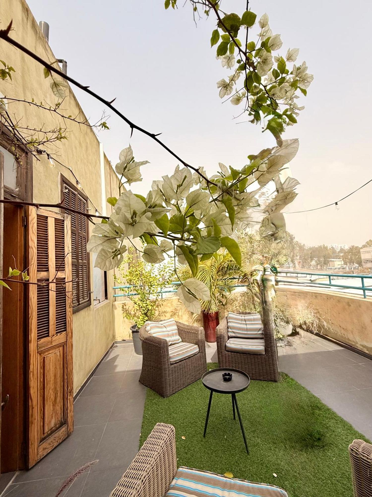 Inta Hotel (Adults Only) Тел Авив Екстериор снимка